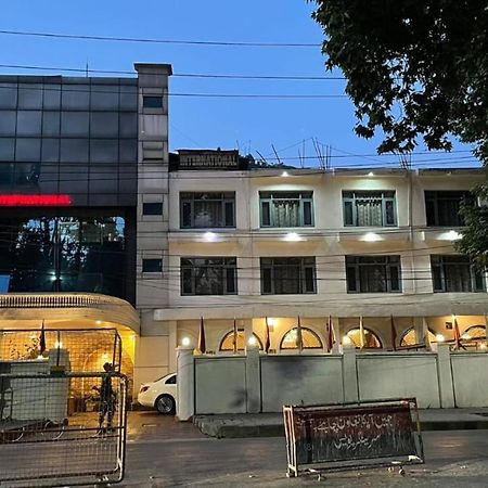 Hotel International Srīnagar Esterno foto