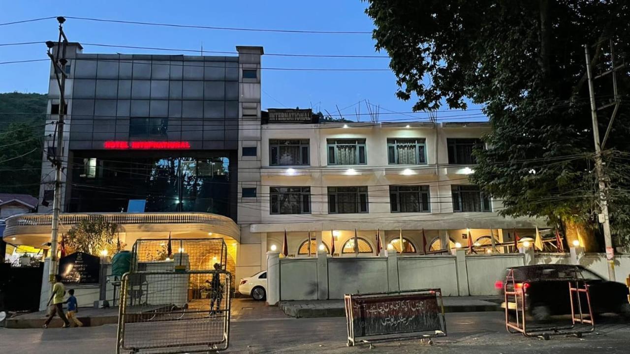 Hotel International Srīnagar Esterno foto